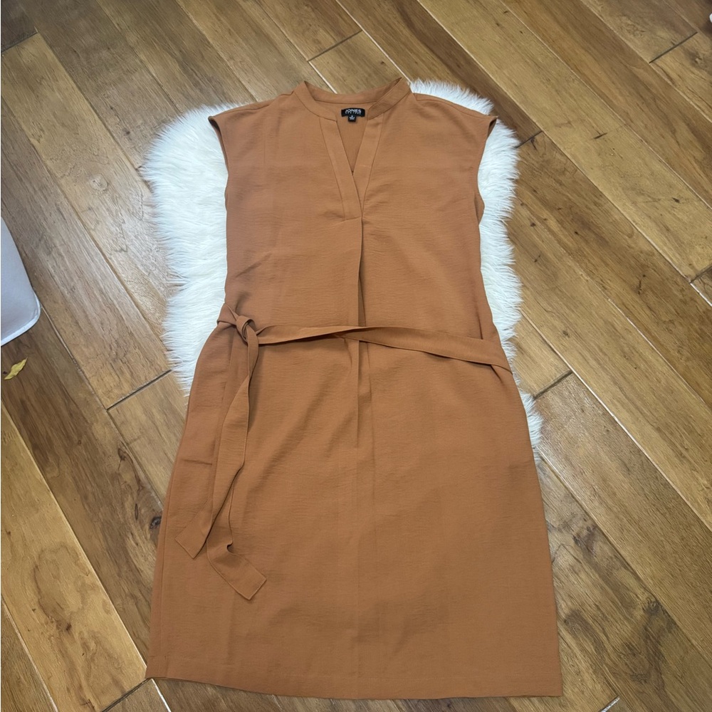 Jones New York Tan Midi Dress